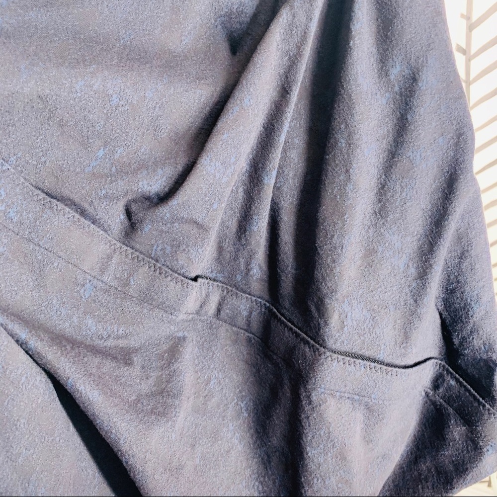 🔸 lululemon vinyasa scarf aekv blue black new - Picture 4 of 6